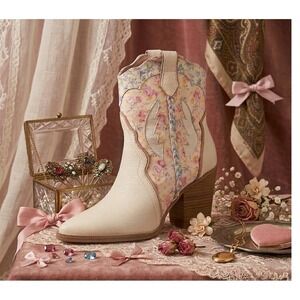 Women's Floral Western Cowboy Boots Size 8 Boho Cottagecore Prairie Cowgirl Boot